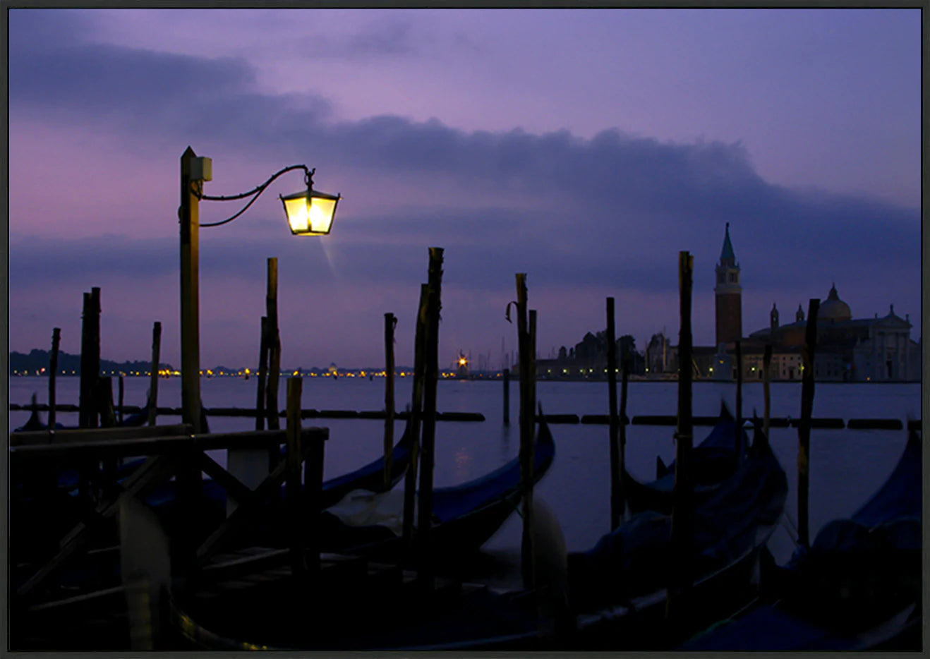 canvas_frame